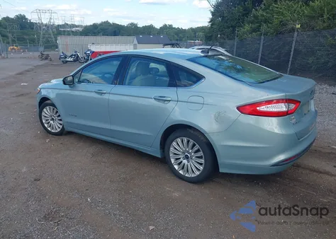 2013 Ford Fusion Hybrid Se from USA, damaged, VIN 3FA6P0LU2DR381933